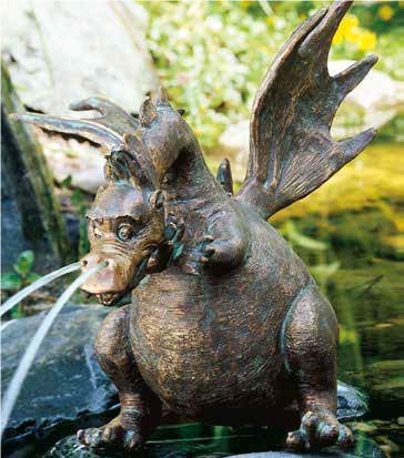 Bronze Statue: Drusilla Drache Fontein